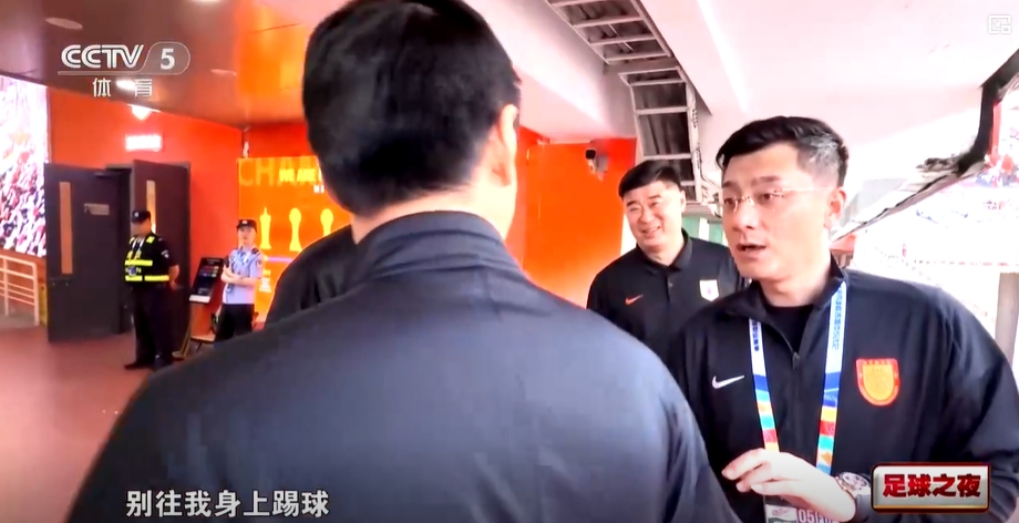 马宁调侃韩鹏王大雷：别往我身上踢，练身体