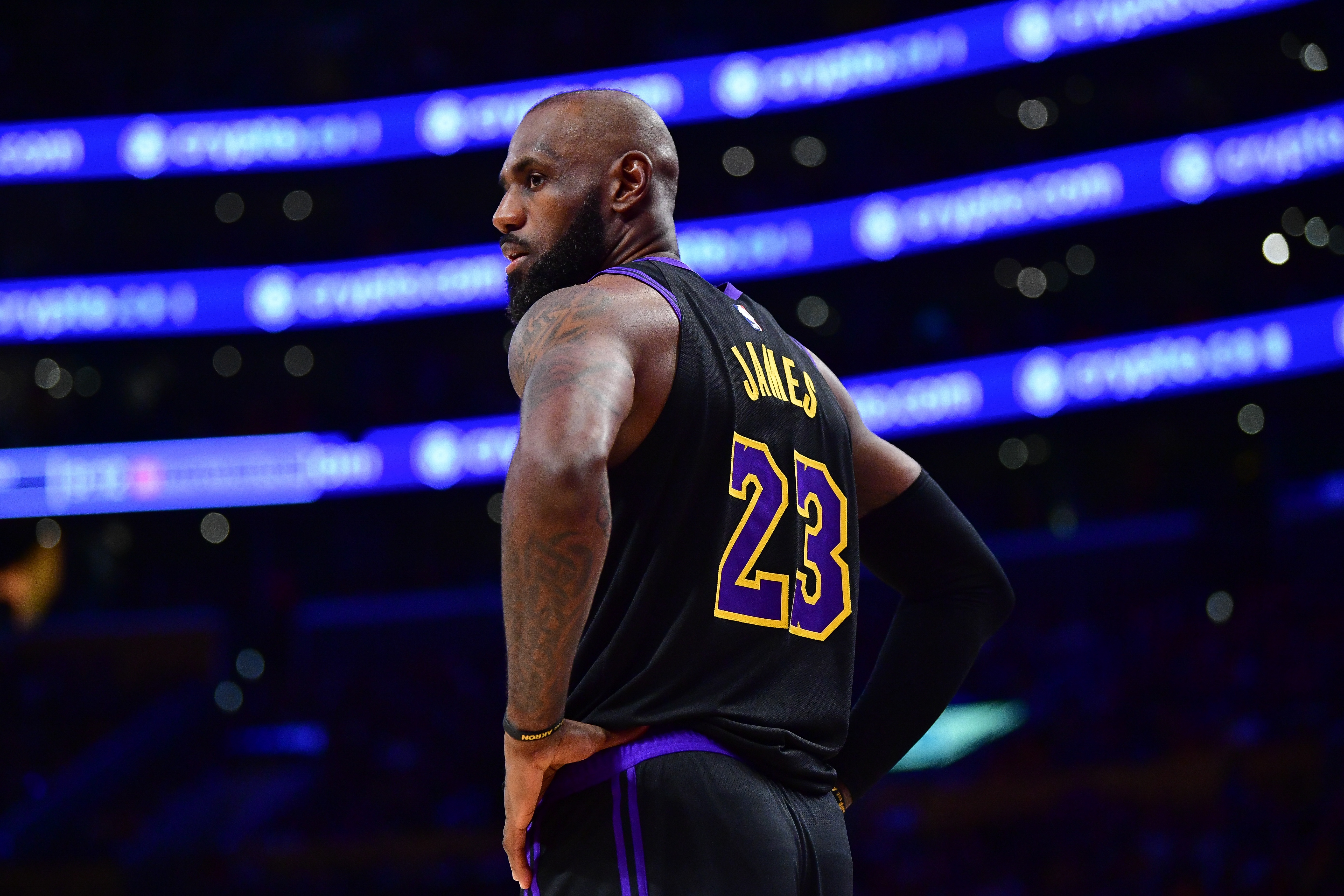 自由市场锋线动态:詹姆斯去向未定,伊森索要2000万 自由市场锋线动态:詹姆斯去向未定,伊森索要2000万