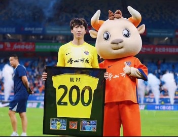 200场里程碑+4-2大胜，牟鹏飞发文致谢球迷