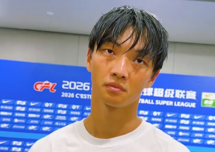 杨明洋赛季首球救主,成都蓉城客场1-1憾平青岛海牛 杨明洋赛季首球救主,成都蓉城客场1-1憾平青岛海牛