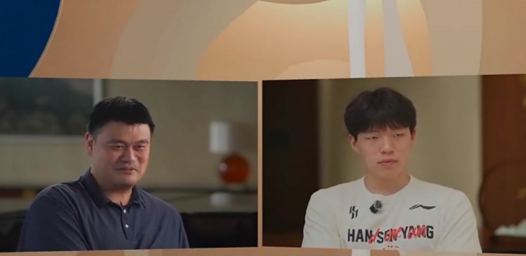 启蒙教练王颖：杨瀚森动态天赋不及姚明大郅阿联，从后卫练起补齐短板