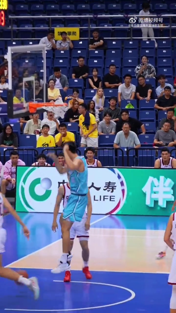 敦刻尔克对阵克莱蒙直播